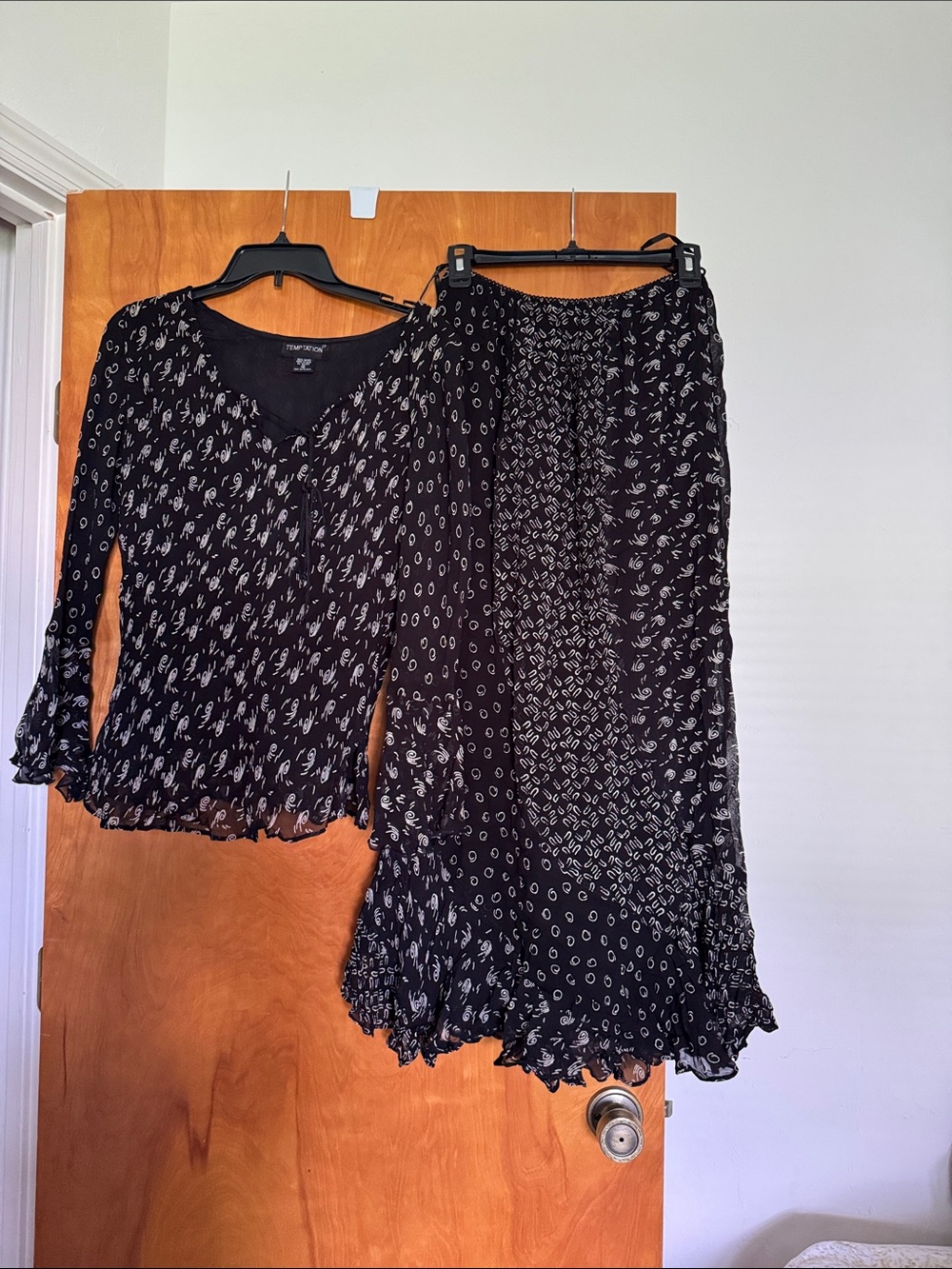 Temptations Black Printed Women's Skirt & Top Set